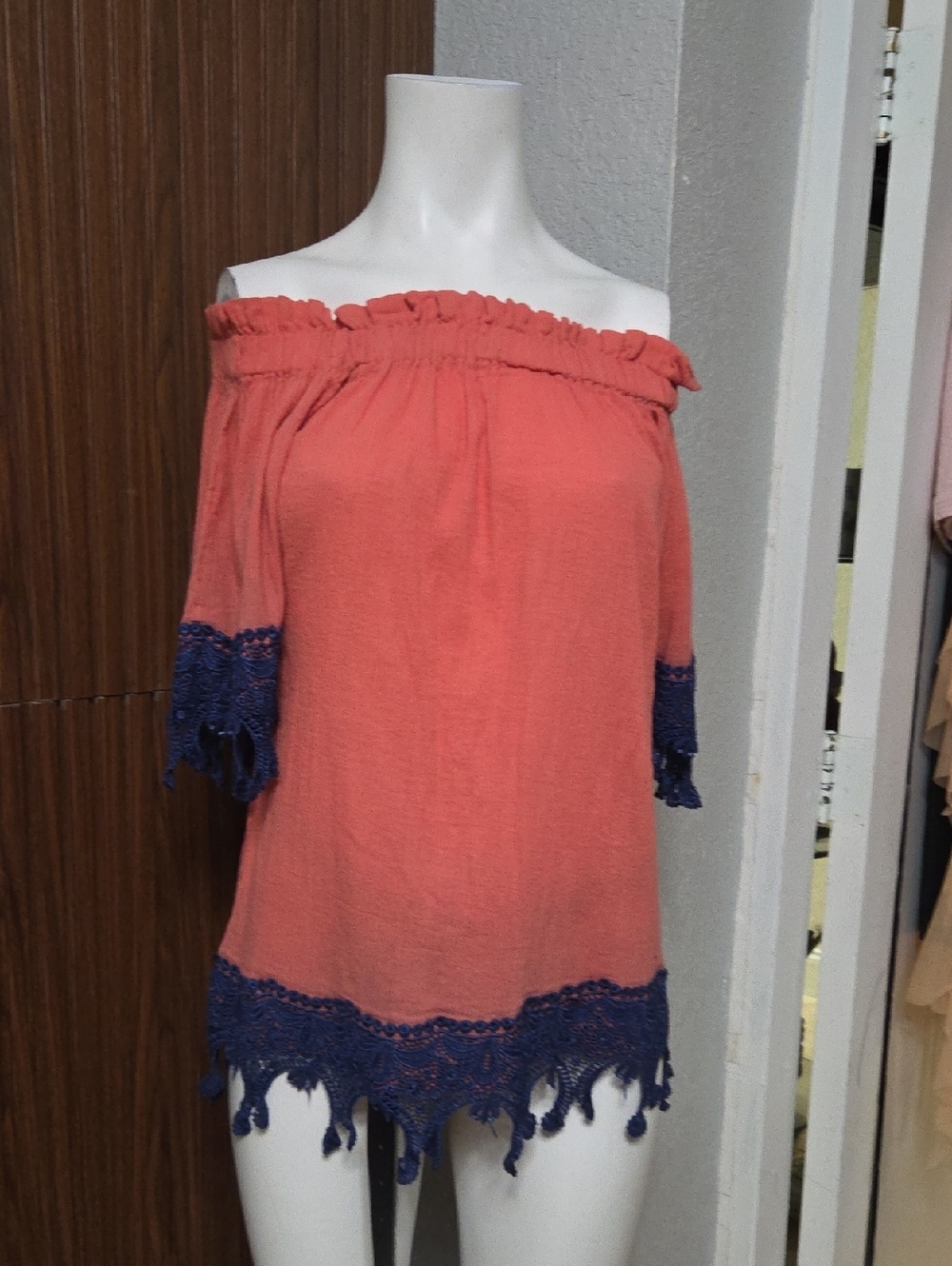Off-Shoulder Coral Top with Navy Lace Trim P2p 18 [1890]